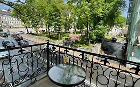 Amazing View Of St. Michael'S Square